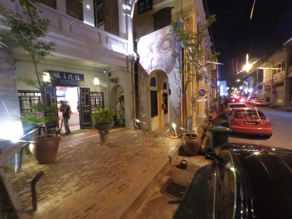 Ryokan Muntri Boutique Hostel George Town Buitenkant foto