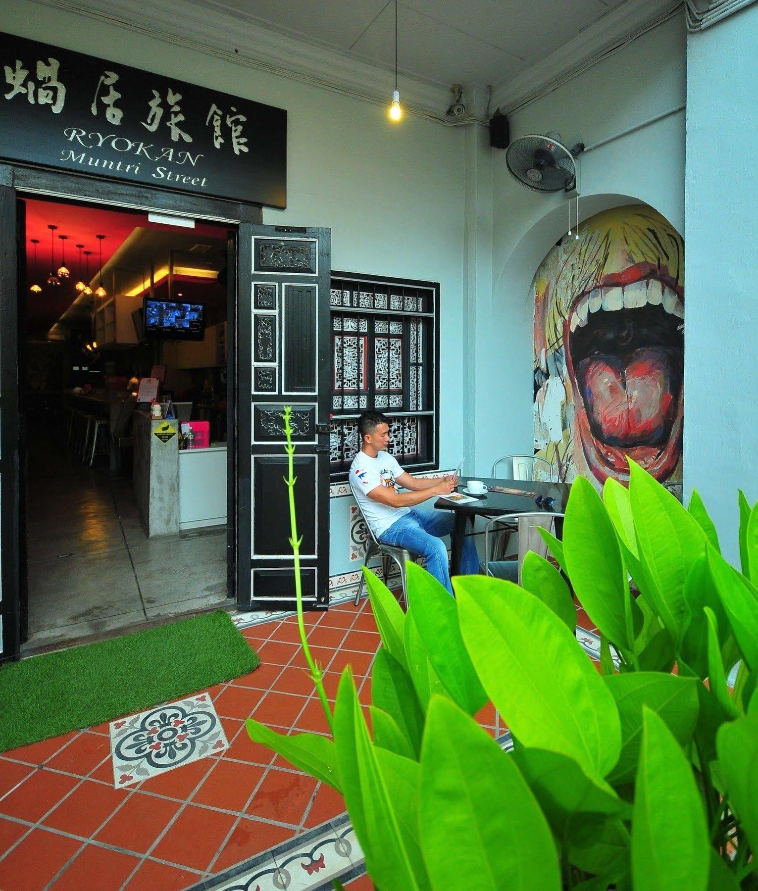 Ryokan Muntri Boutique Hostel George Town Buitenkant foto